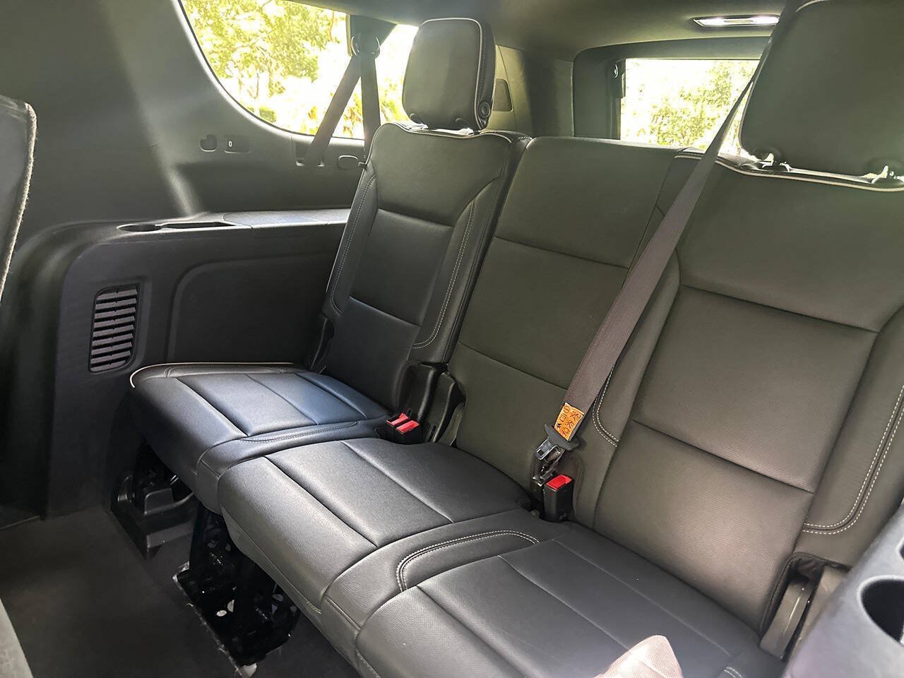 Used 2024 Chevrolet Suburban Premier AWD/4WD image 12