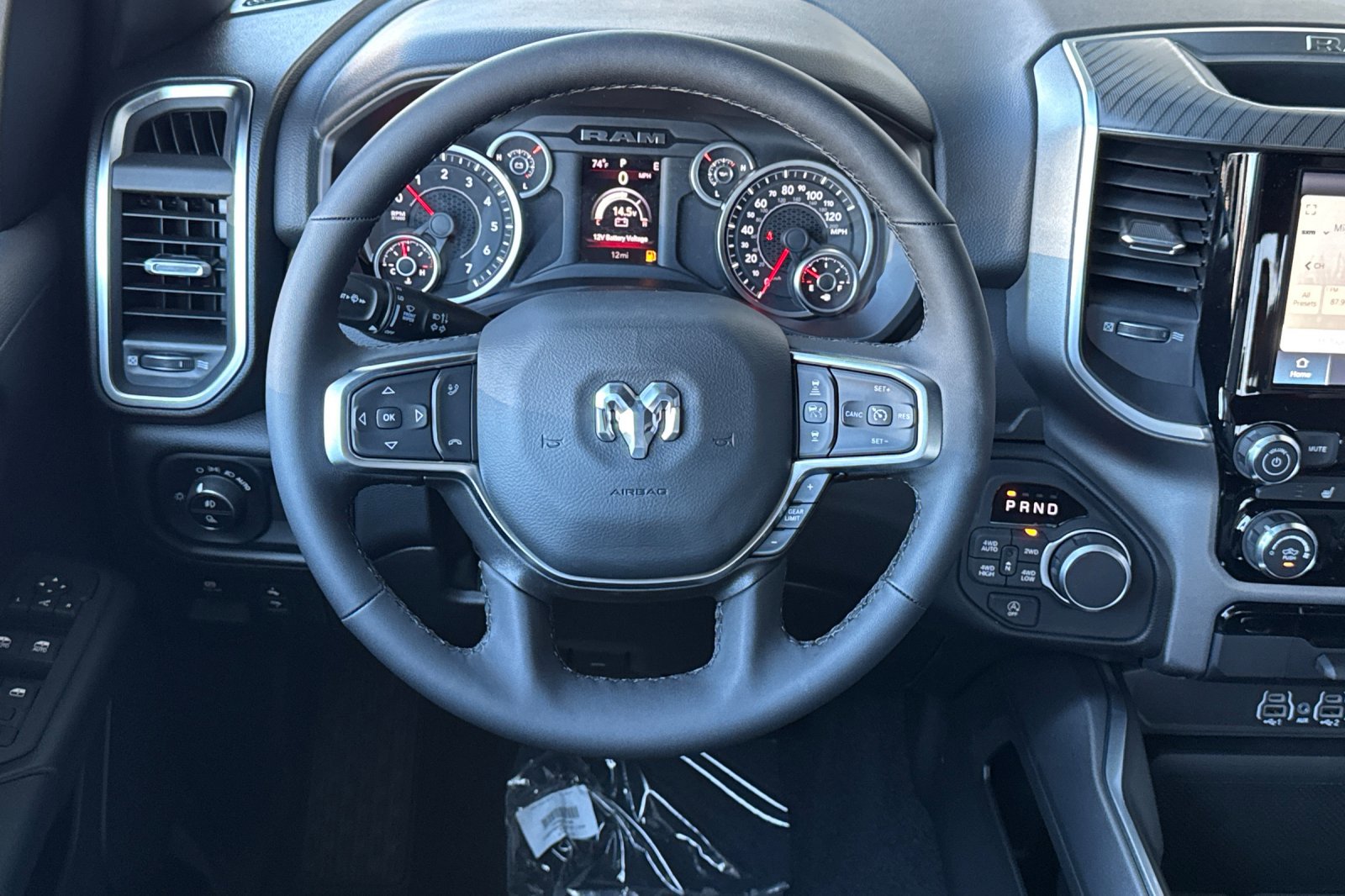 New 2026 RAM 1500 4x4 Crew Cab image 13