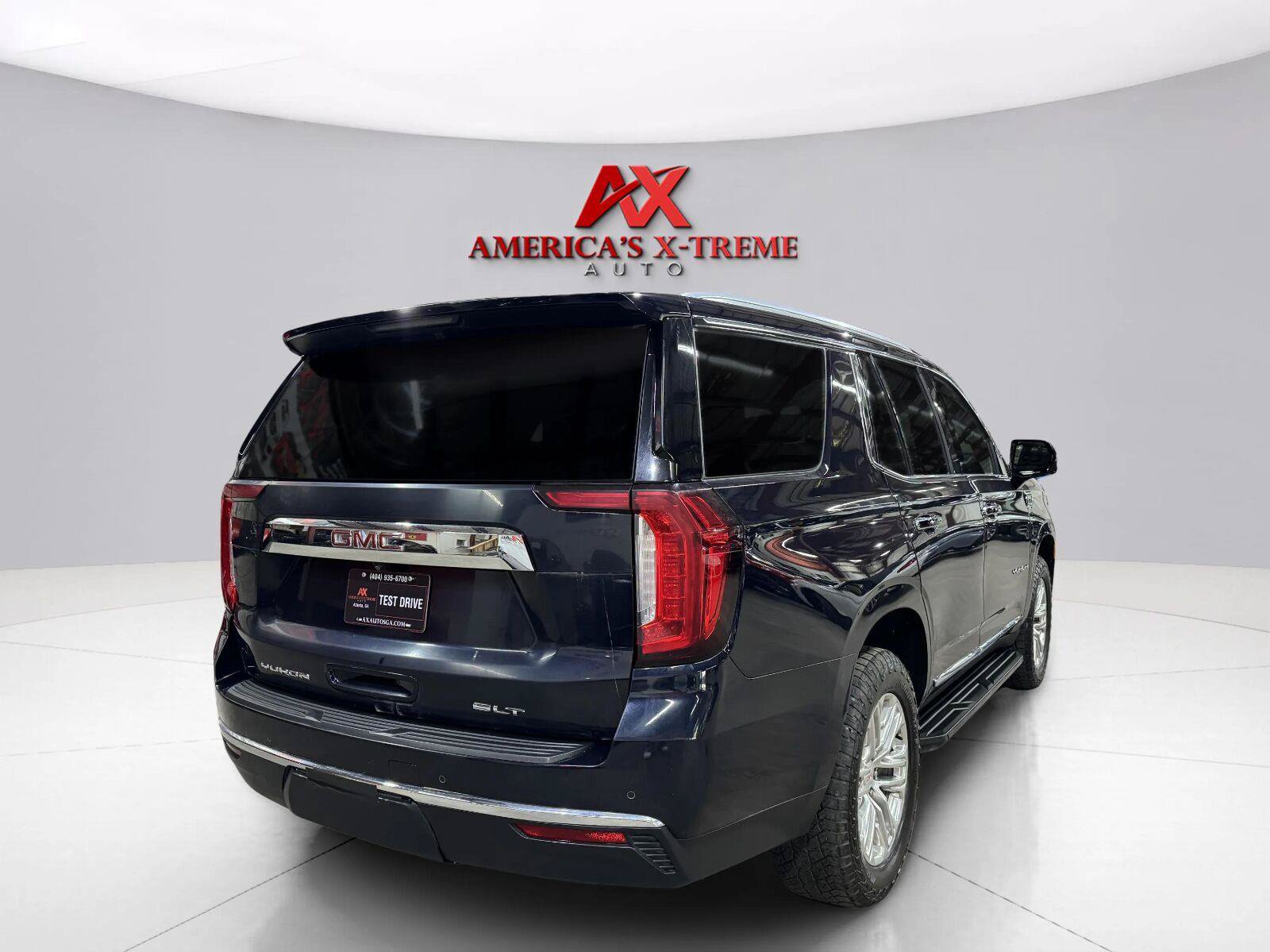 Used 2022 GMC Yukon SLT w/ SLT Luxury Package AWD/4WD image 6