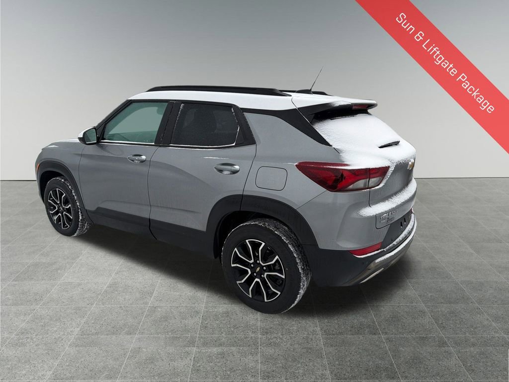 Used 2023 Chevrolet TrailBlazer ACTIV w/ Sun and Liftgate Package image 4