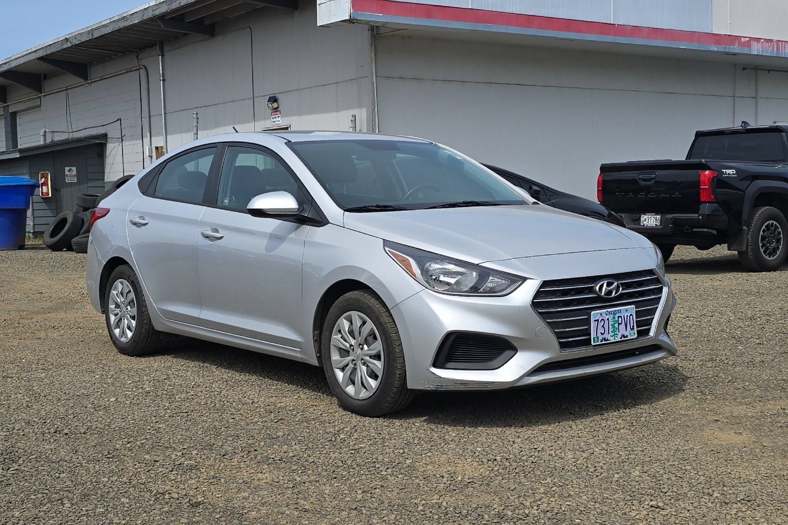 Used 2021 Hyundai Accent SE FWD image 2