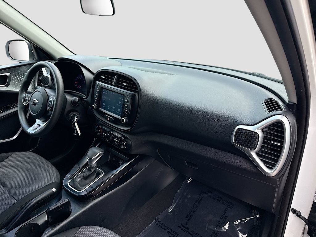 Used 2020 Kia Soul LX FWD image 26