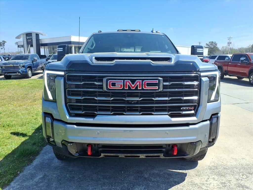 Used 2024 GMC Sierra 3500 AT4 w/ AT4 Premium Plus Package image 2