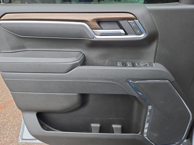 Used 2025 Chevrolet Silverado 1500 LT Trail Boss w/ Protection Package AWD/4WD image 14