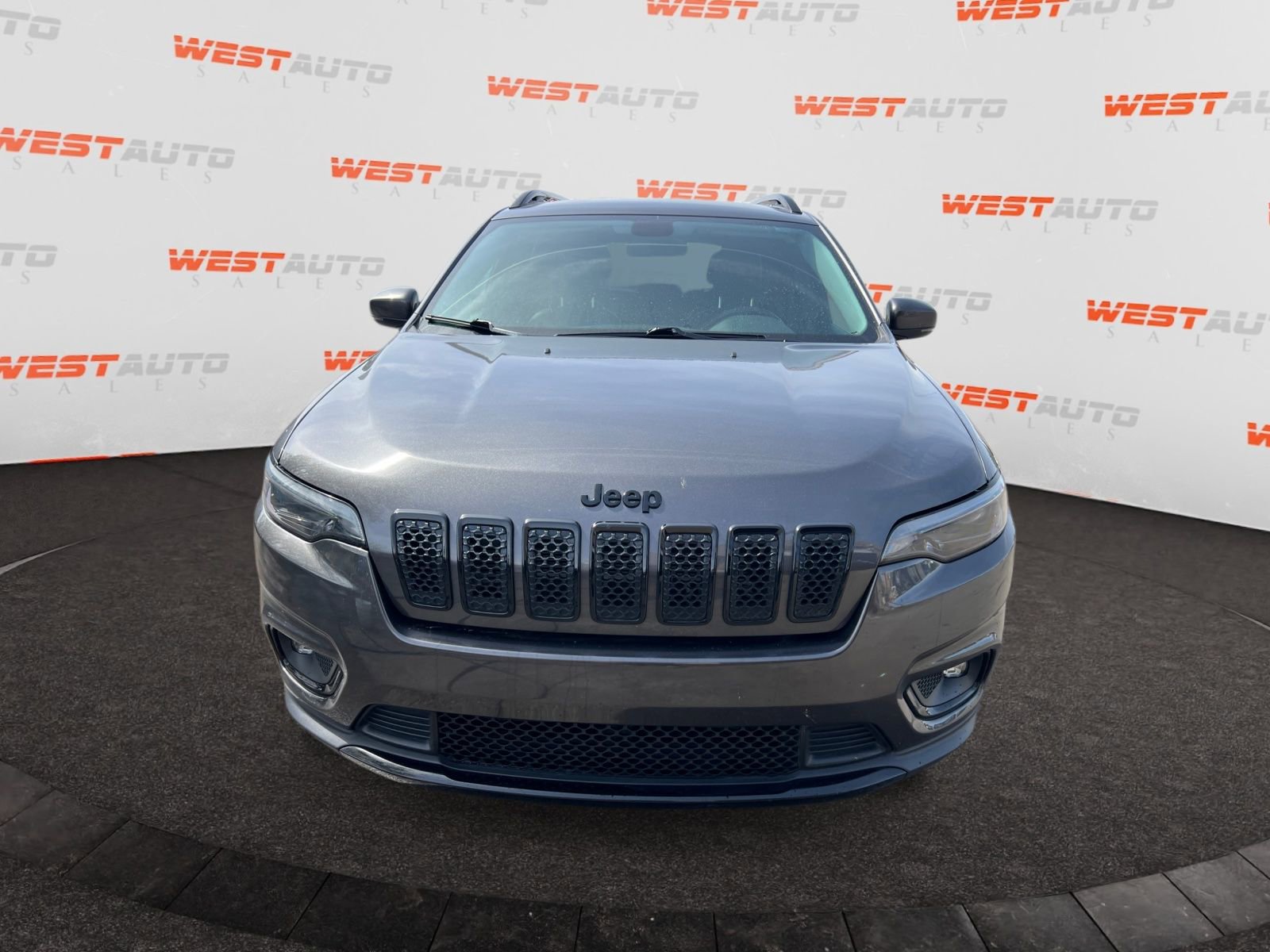 Used 2019 Jeep Cherokee Latitude Plus image 8