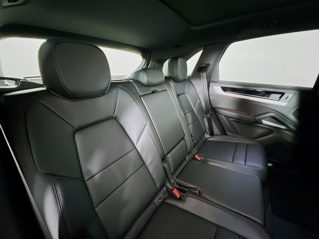 New 2026 Porsche Cayenne E-Hybrid AWD/4WD image 29