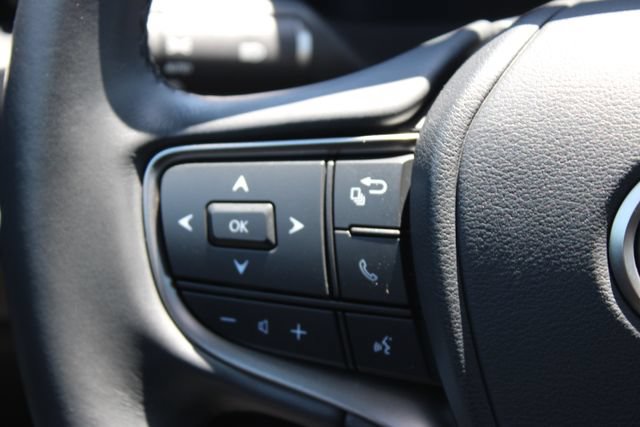 Certified 2025 Lexus UX 300h FWD image 17