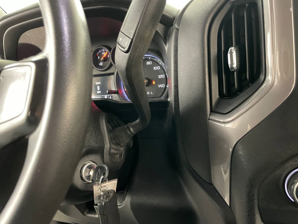 Used 2019 Chevrolet Silverado 1500 Custom w/ Custom Convenience Package AWD/4WD image 24