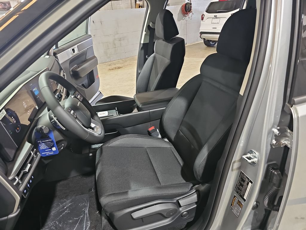 New 2026 Hyundai Santa Fe SE AWD/4WD image 16