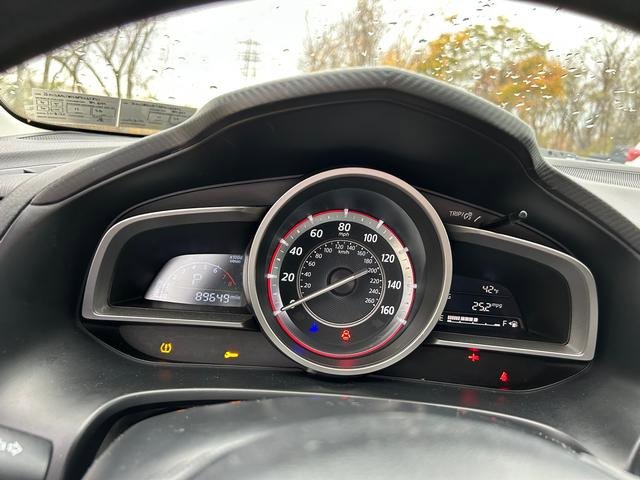 Used 2015 MAZDA MAZDA3 i Sport image 22