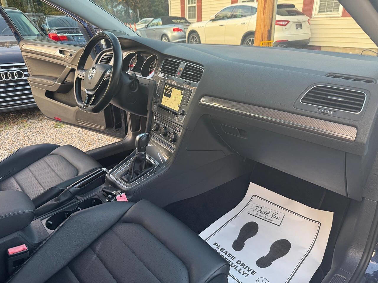 Used 2017 Volkswagen Golf Alltrack SE image 28