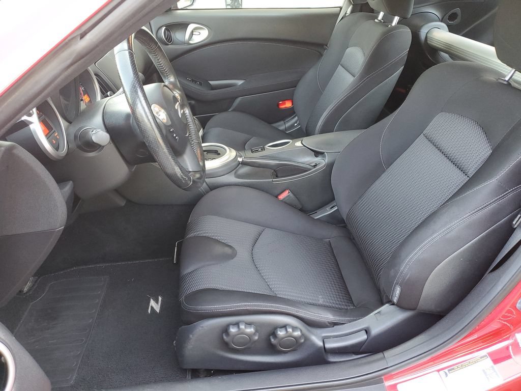 Certified 2020 Nissan 370Z Coupe RWD image 17