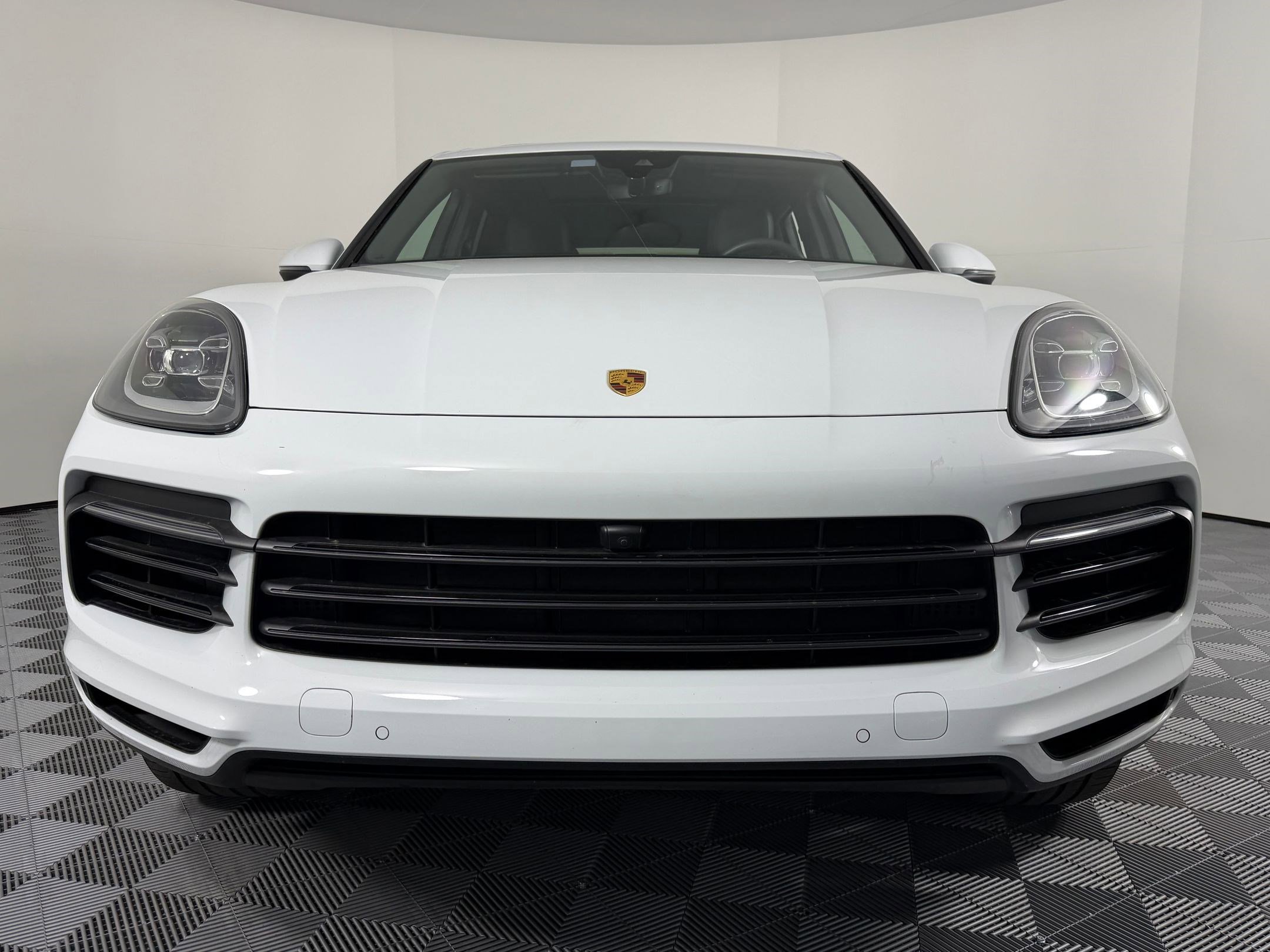 Certified 2023 Porsche Cayenne image 6