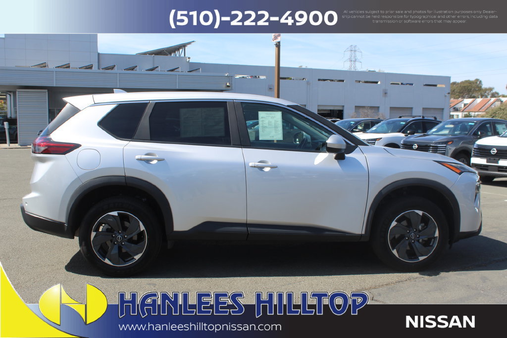 Used 2025 Nissan Rogue SV AWD/4WD image 6