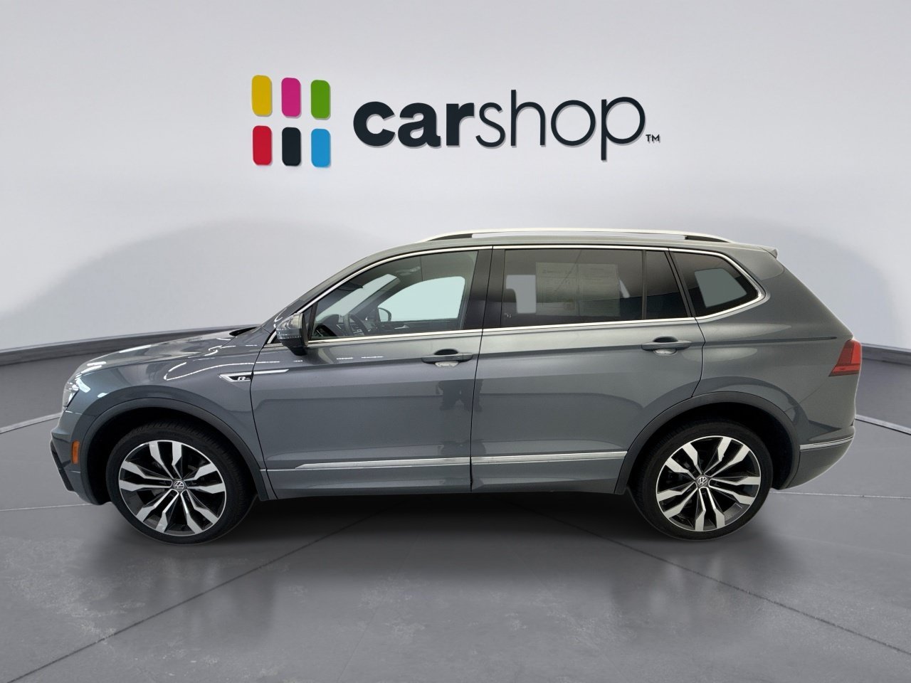 Used 2021 Volkswagen Tiguan SEL Premium R-Line AWD/4WD image 2