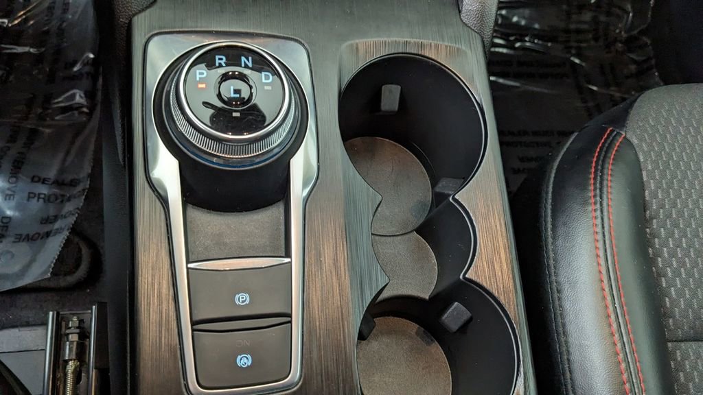 Certified 2024 Ford Escape ST-Line w/ Equipment Group 301A image 30