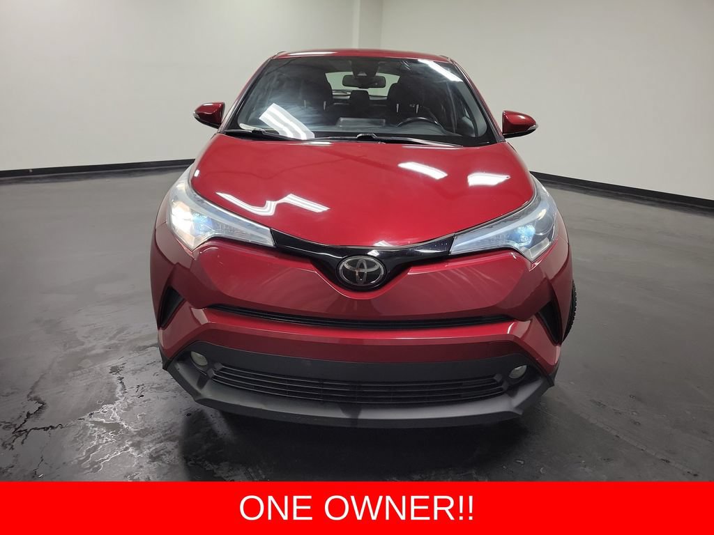Used 2018 Toyota C-HR XLE FWD image 2