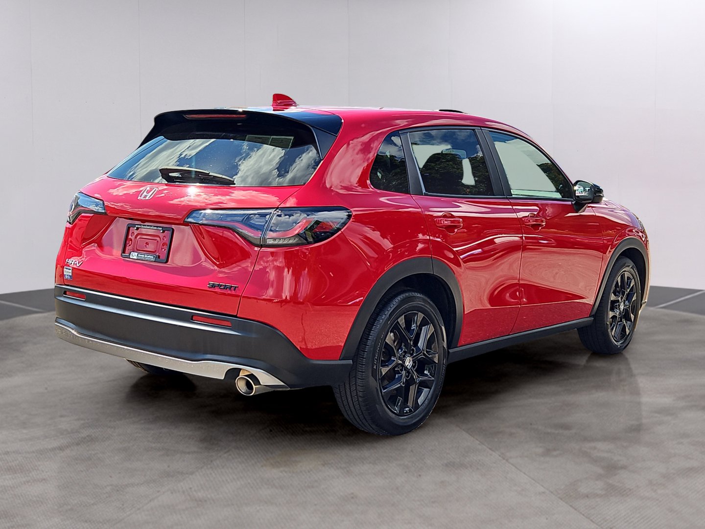 Certified 2025 Honda HR-V Sport image 2