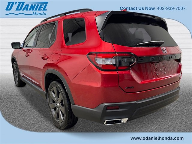 New 2025 Honda Pilot Sport image 3