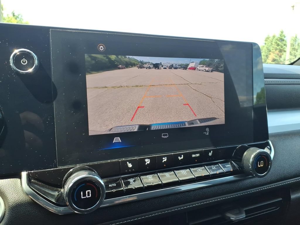 Used 2024 Chevrolet Colorado LT w/ LT Convenience Package II AWD/4WD image 18