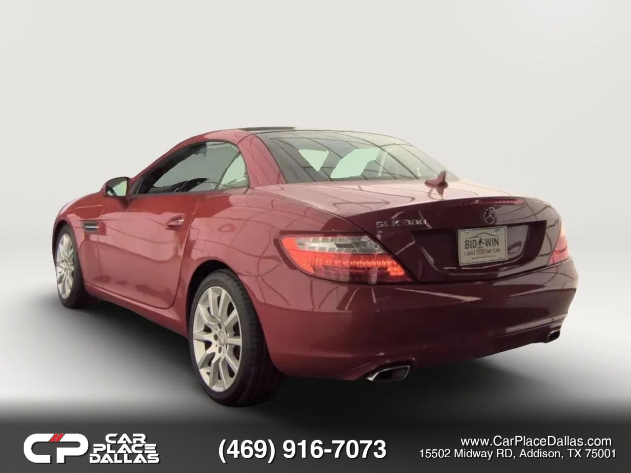 Used 2016 Mercedes-Benz SLK 300 w/ Premium 1 Package image 4