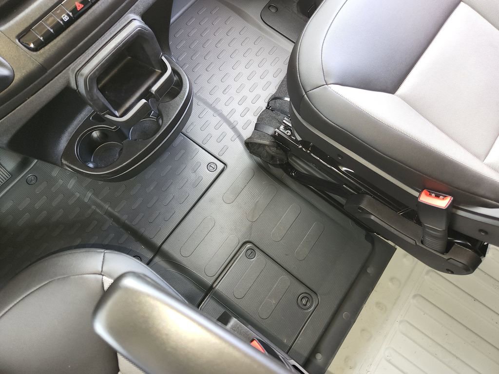 Used 2026 RAM ProMaster 2500 w/ Convenience Group FWD image 25