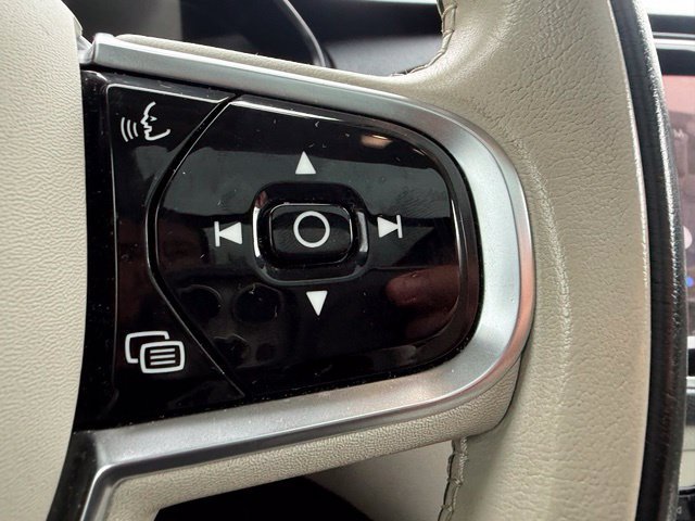 Used 2023 Volvo XC90 B5 Core AWD/4WD image 21