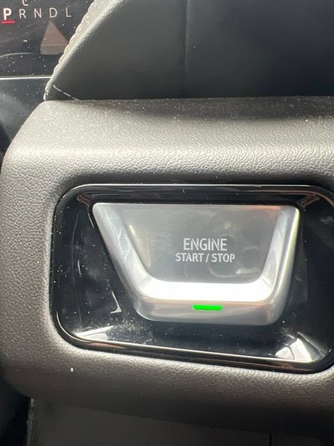 Used 2025 GMC Yukon XL Denali AWD/4WD image 15