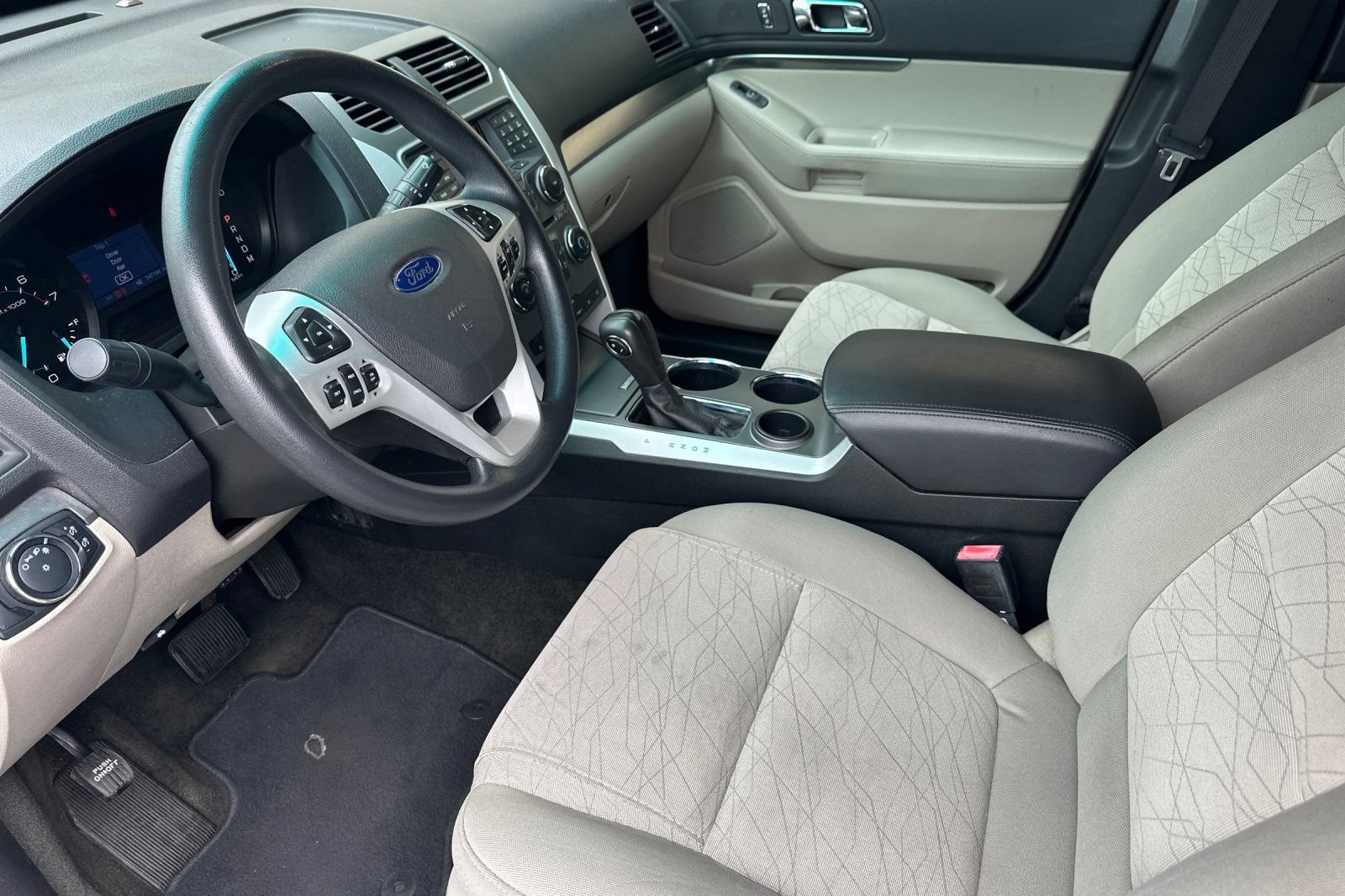 Used 2014 Ford Explorer FWD image 13