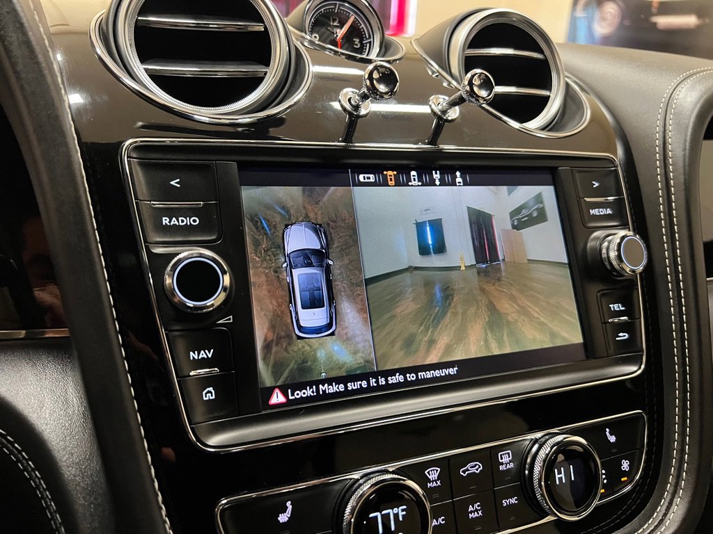 Used 2019 Bentley Bentayga image 34