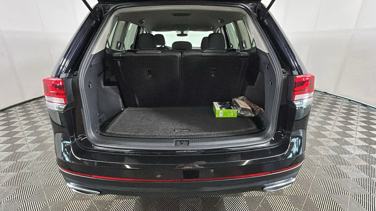 Used 2021 Volkswagen Atlas S FWD image 27