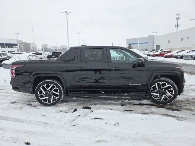 Used 2024 Chevrolet Silverado EV RST image 19