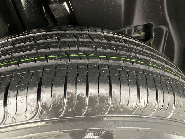 Used 2020 Jeep Cherokee Latitude Plus image 32