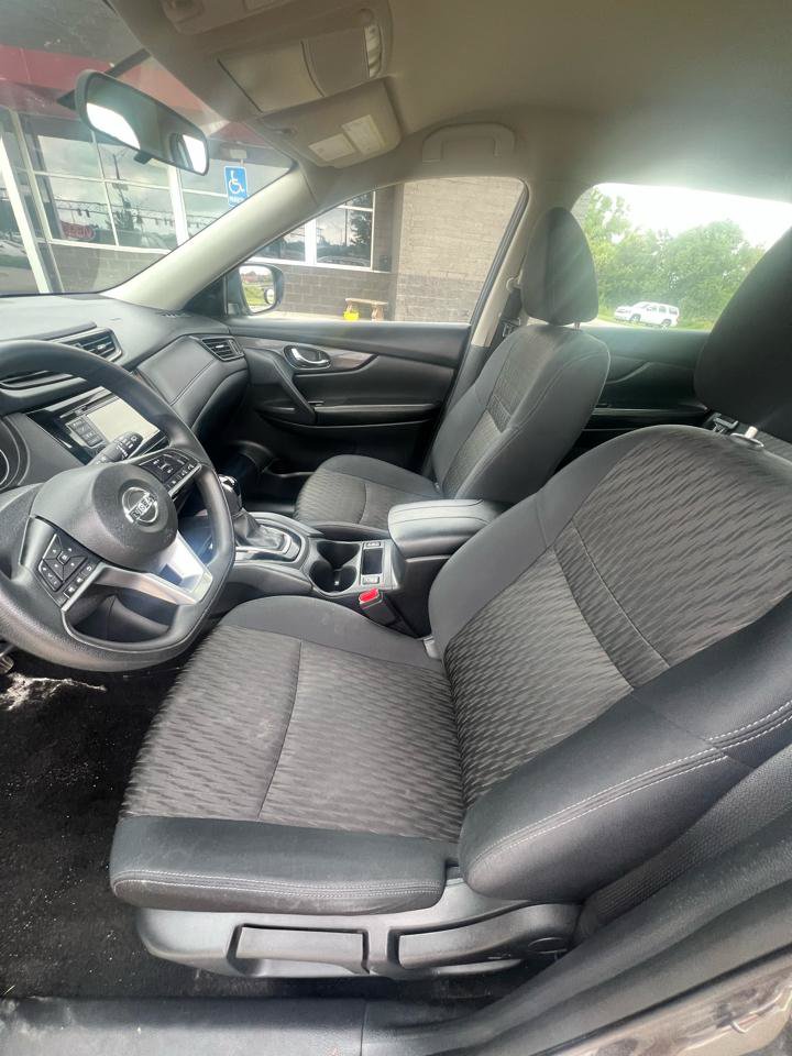 Used 2018 Nissan Rogue S FWD image 9