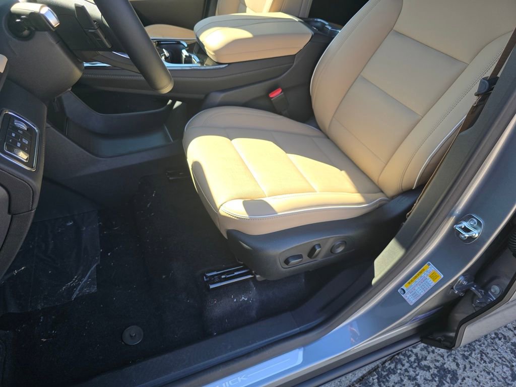 New 2025 Buick Enclave Preferred w/ LPO, All-Weather Package image 25