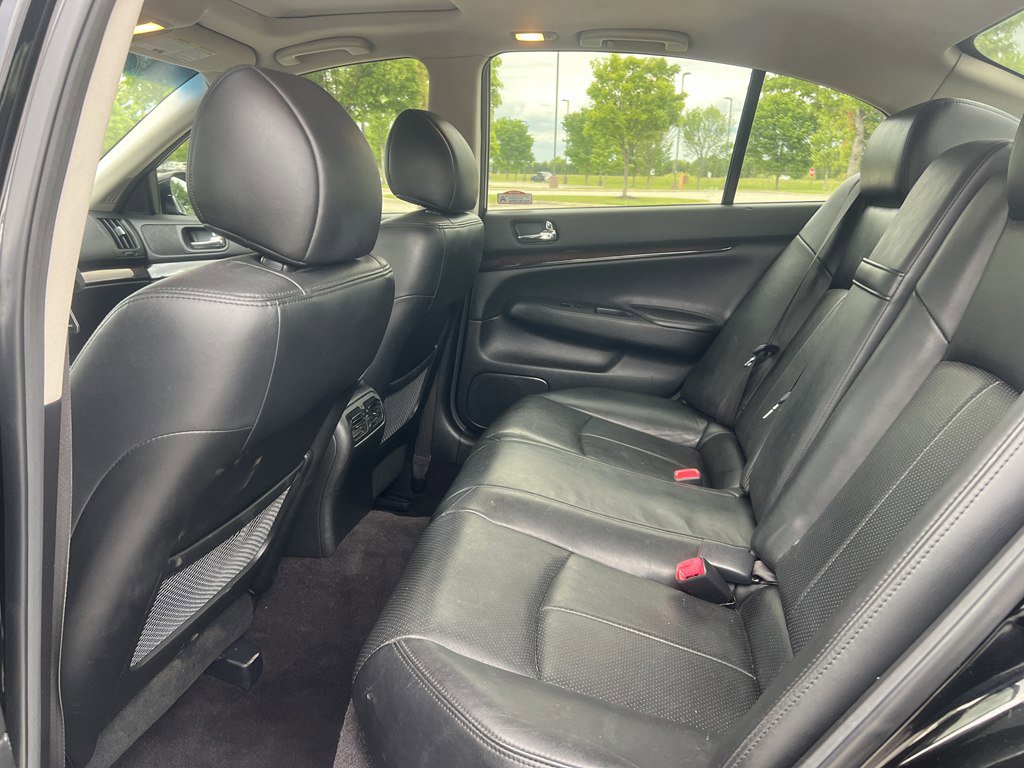 Used 2011 INFINITI G37 x Sedan w/ Premium Pkg AWD/4WD image 15