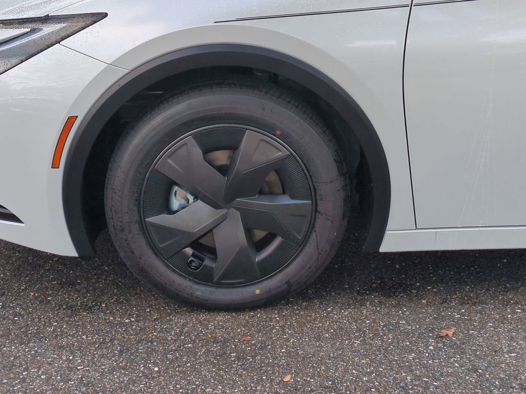 New 2026 Toyota Prius Plug-In Hybrid image 11