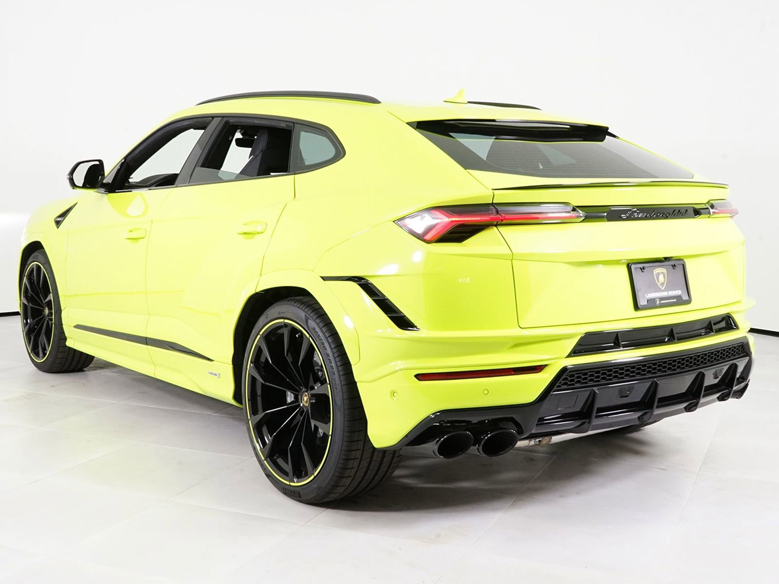 Used 2024 Lamborghini Urus S AWD/4WD image 18