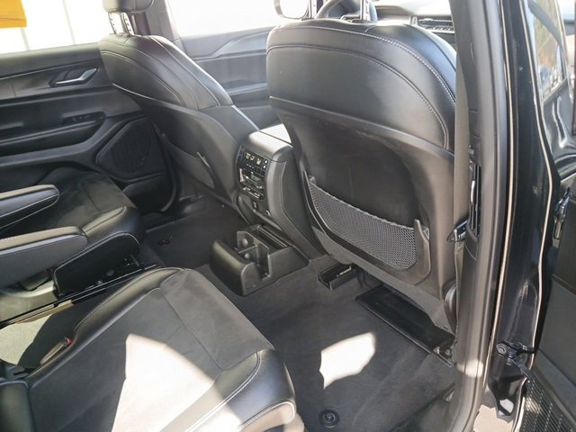 Used 2023 Jeep Grand Cherokee L Laredo image 36