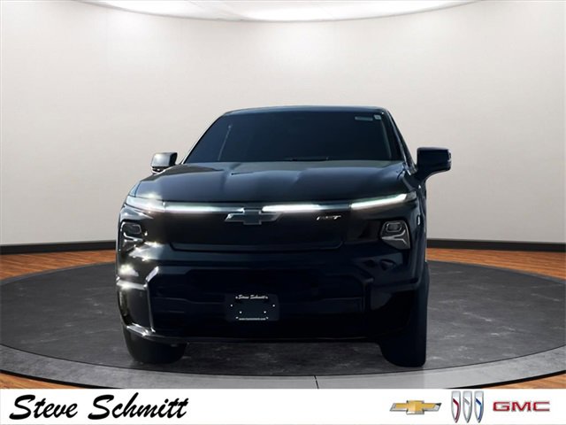 New 2025 Chevrolet Silverado EV RST image 3