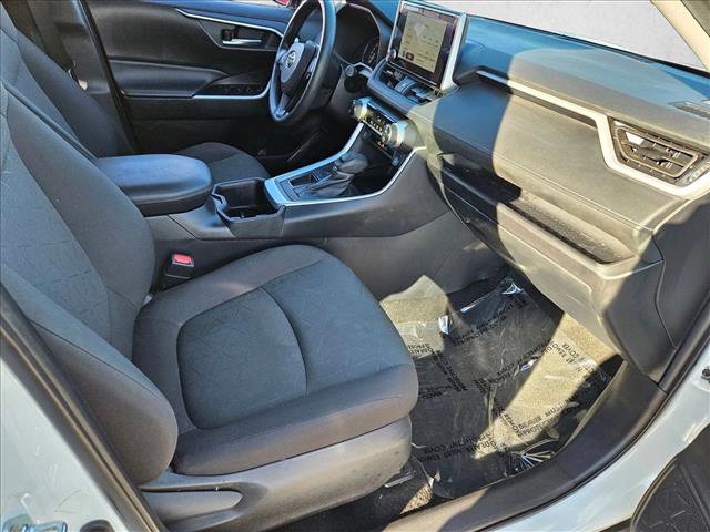 Used 2024 Toyota RAV4 XLE image 19