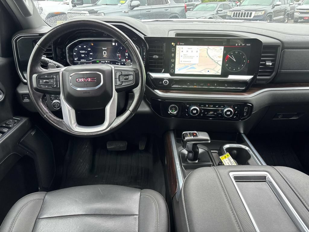 Used 2022 GMC Sierra 1500 SLT AWD/4WD image 9