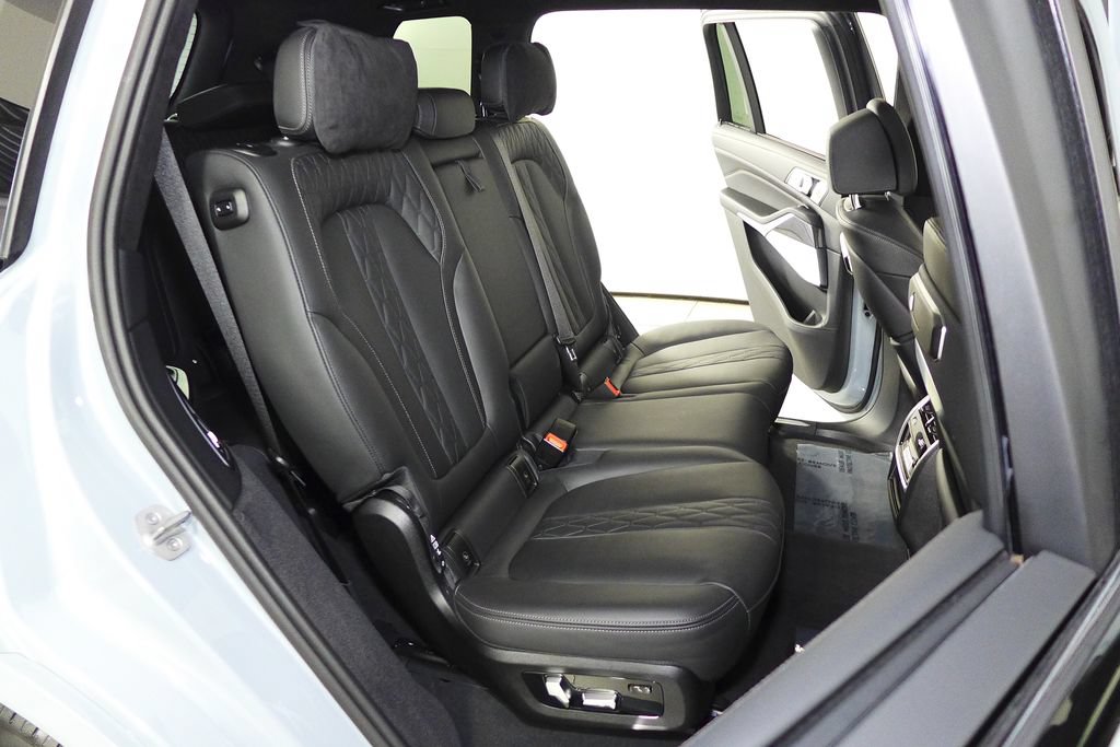 Certified 2024 BMW X7 M60i w/ Executive Package AWD/4WD image 20