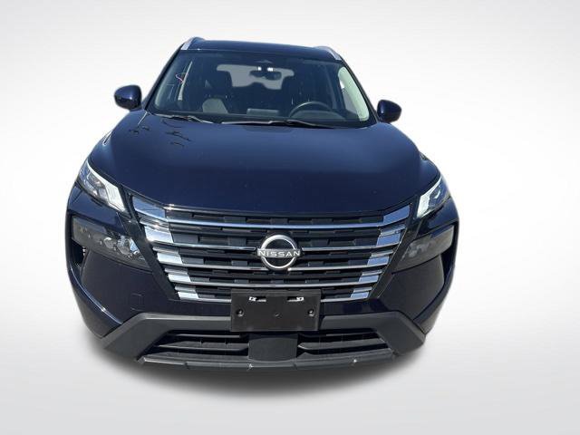 Used 2024 Nissan Rogue SV w/ SV Premium Package AWD/4WD image 8