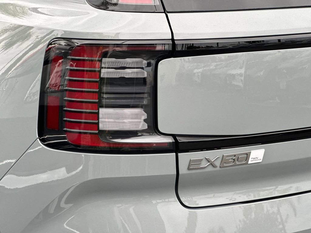 New 2026 Volvo EX30 Ultra w/ Climate Package image 25