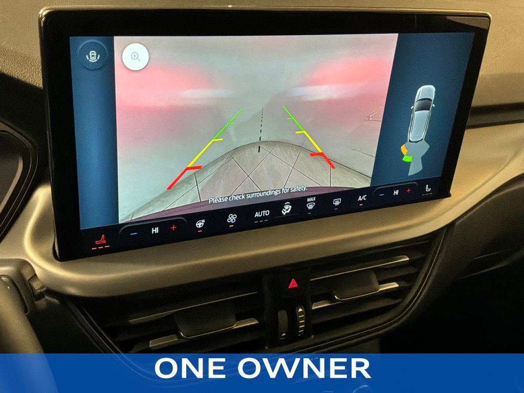 Used 2025 Ford Escape Active w/ Active Premium Tech Pack image 3