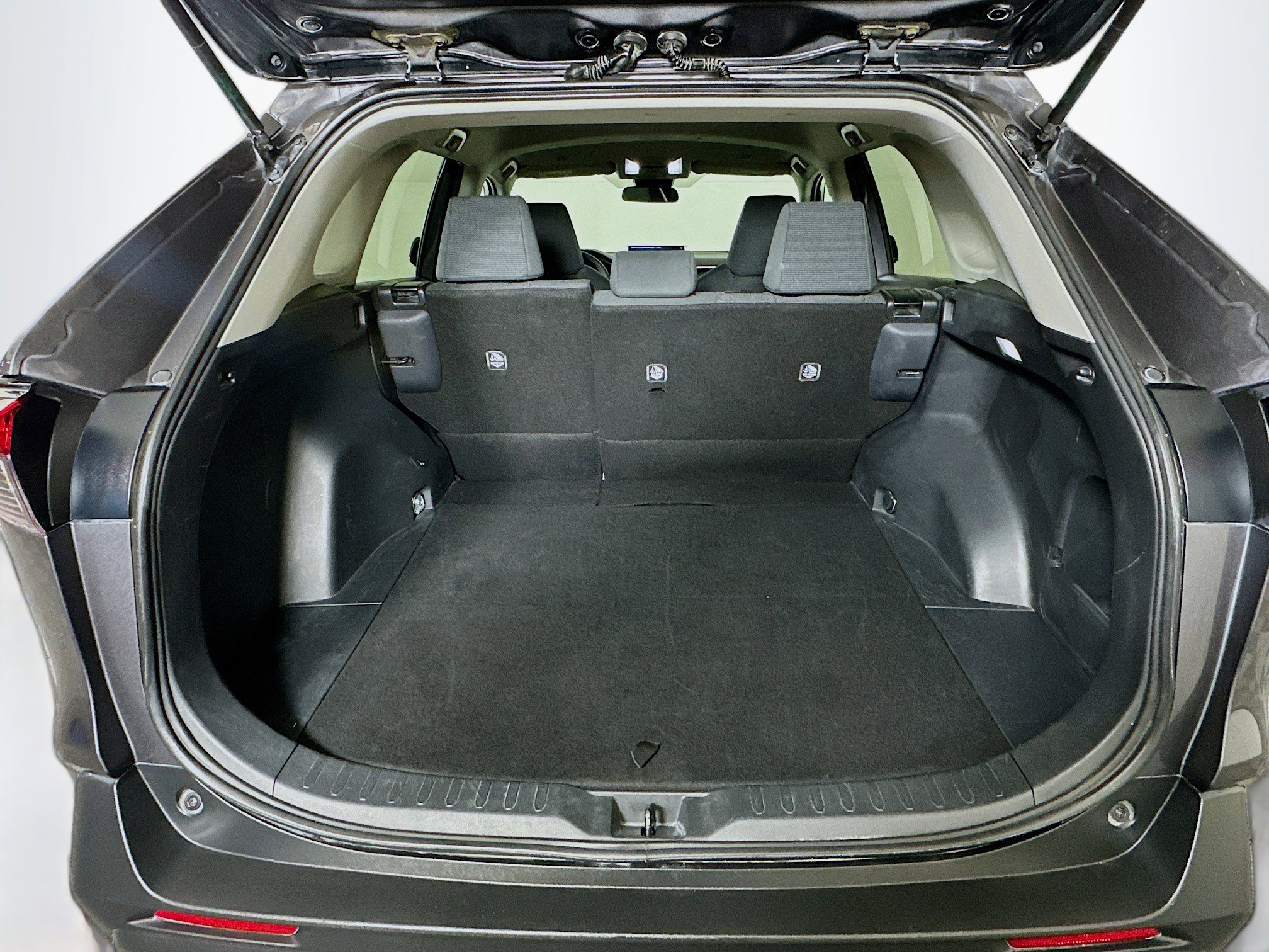 Used 2024 Toyota RAV4 LE image 28