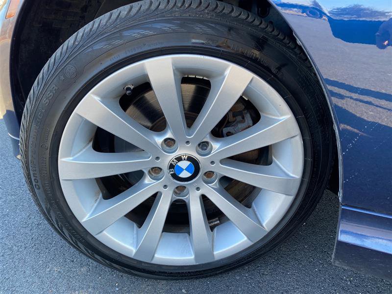 Used 2011 BMW 328i xDrive Sedan AWD/4WD image 38