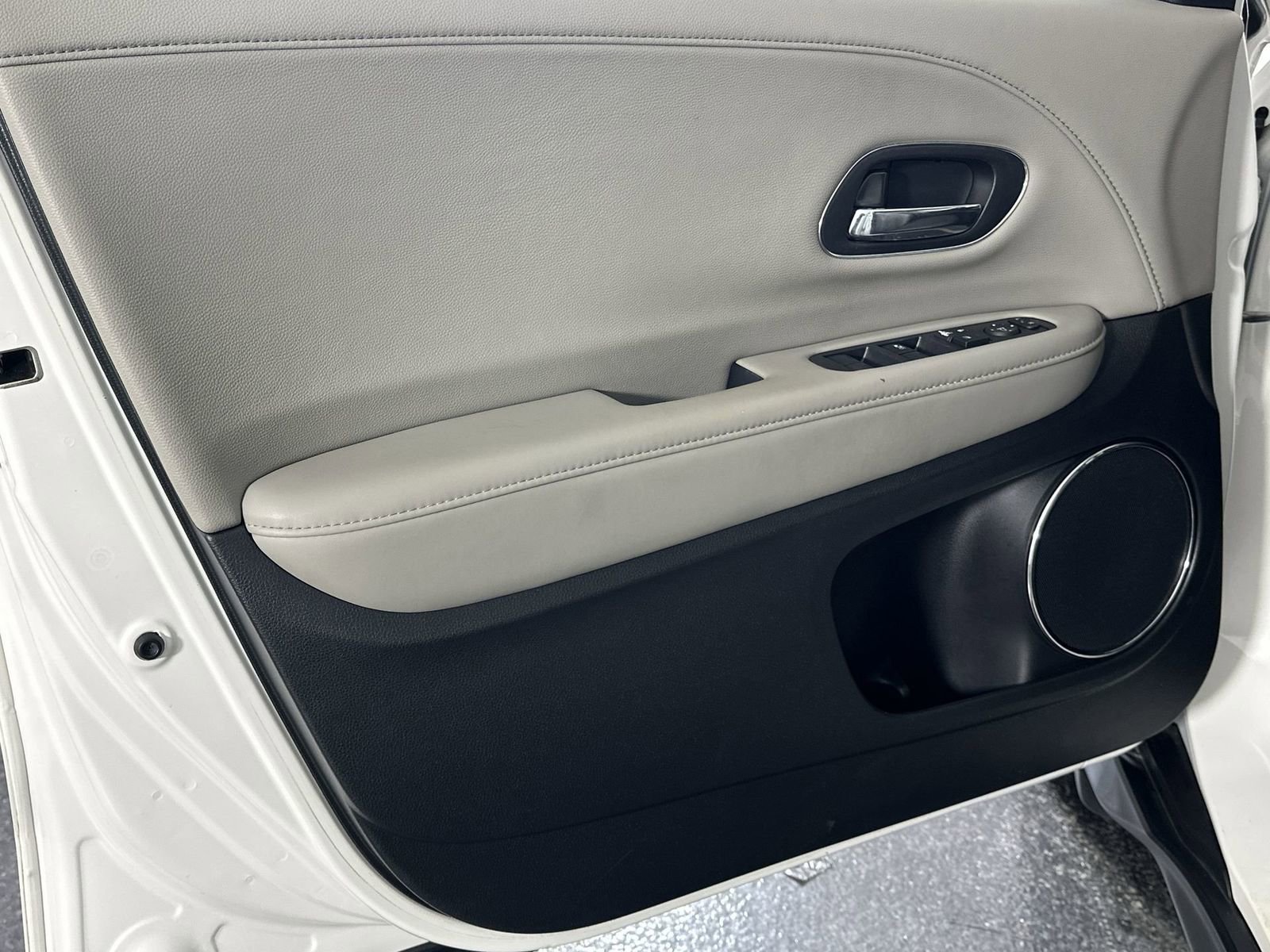 Used 2019 Honda HR-V EX-L image 32