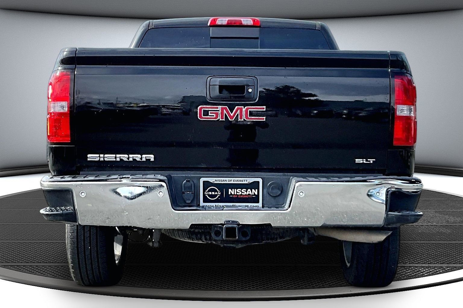 Used 2015 GMC Sierra 1500 SLT w/ SLT Preferred Package AWD/4WD image 5